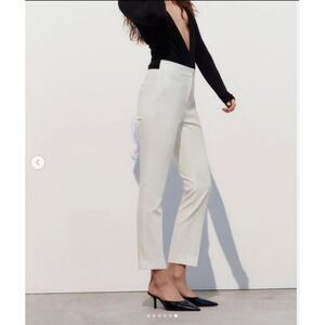 White Zara Mid-Rise Elastic Waist Flat Front Straight Ankle Pants (NWT)